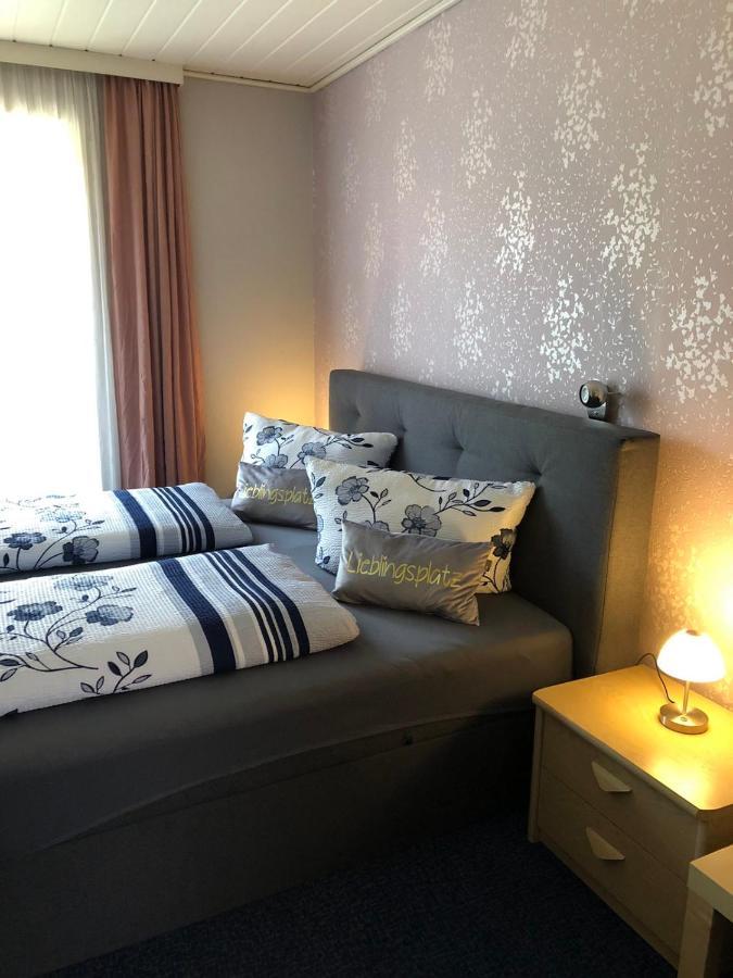 Hotel Pension Check In à Güstrow Extérieur photo